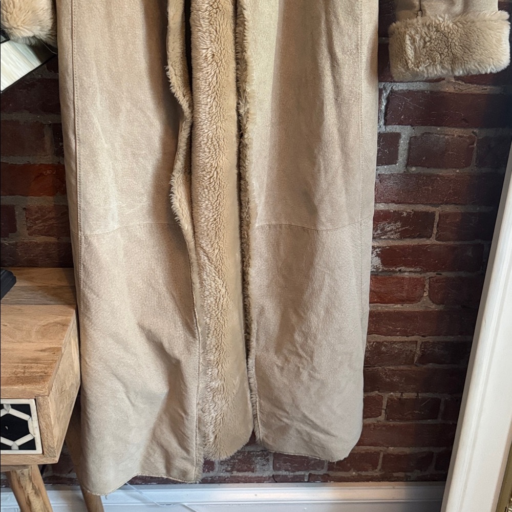 Vintage Long Teddy Shearling Coat in Beige - Picture 3 of 4